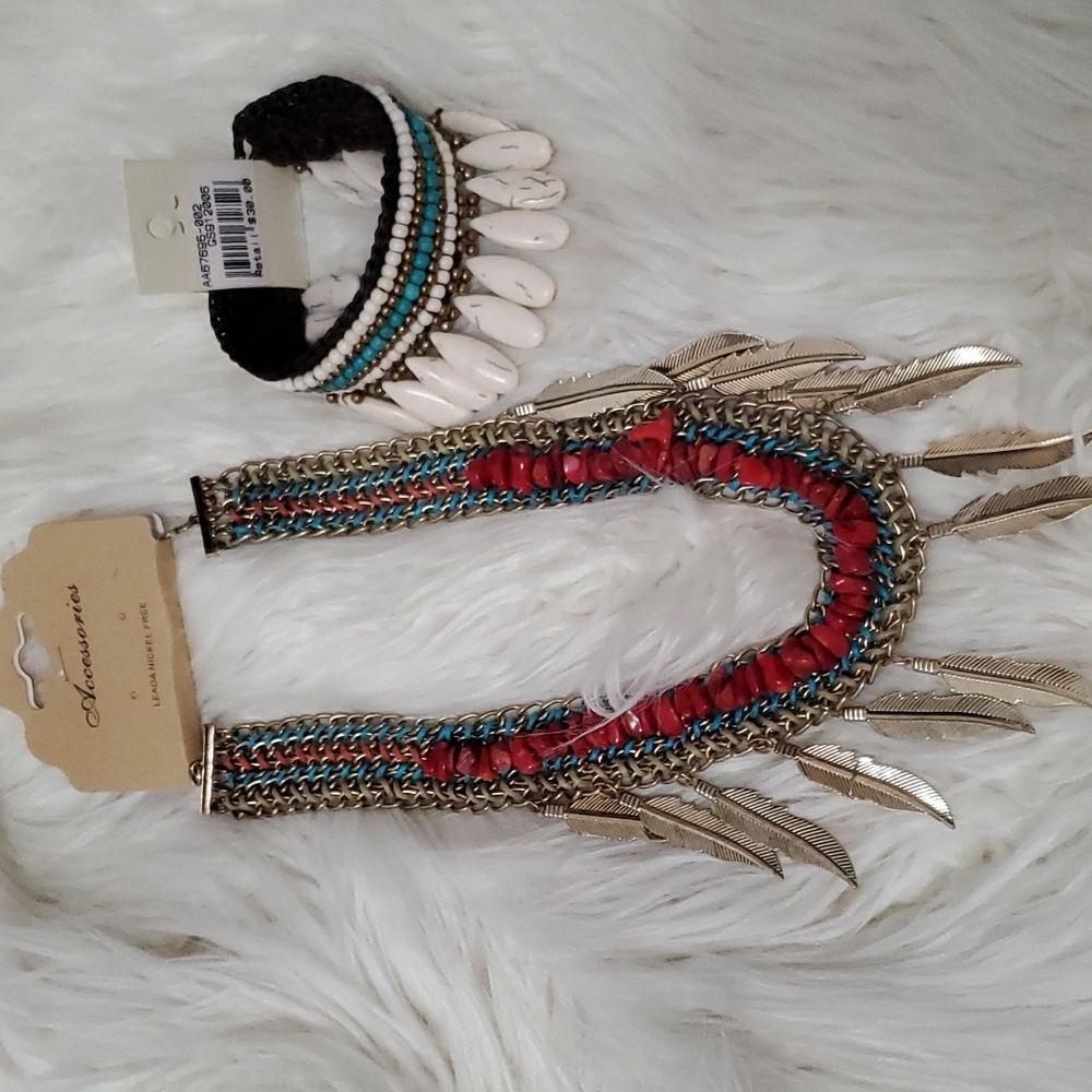Shells necklace and bracelet